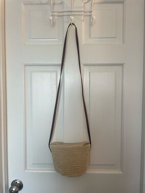 GAP Woven Straw Crossbody Bag in Natural with Brown Strap